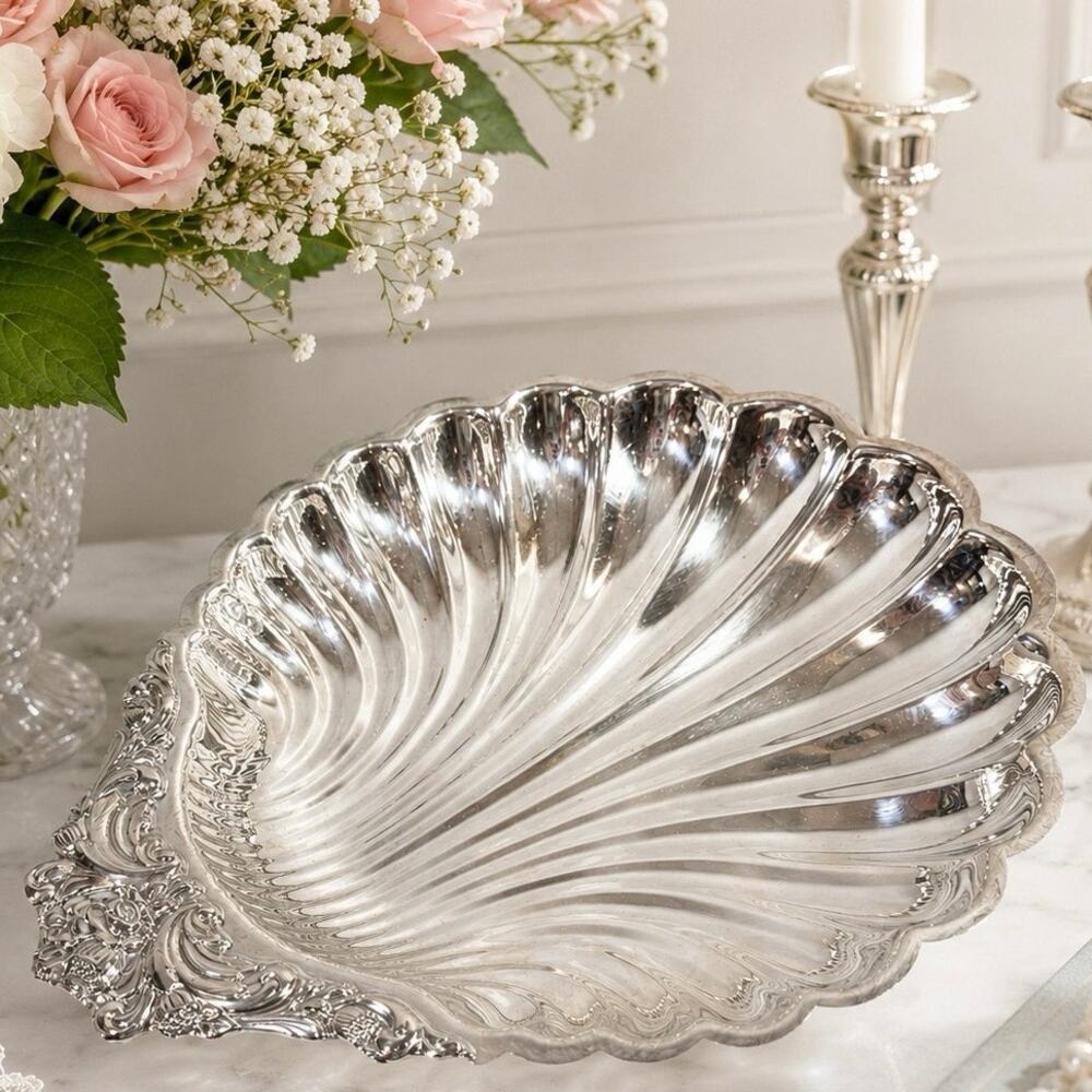 Lunt Silver Plated Large Rococo Seashell Clamshell Serving Dish Trinket Tray